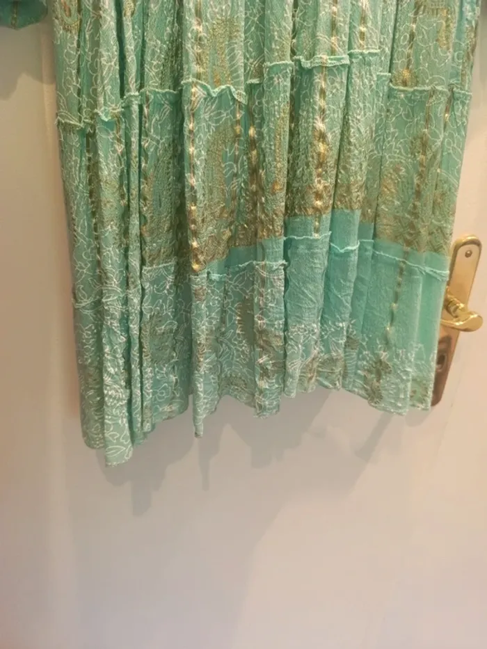 Robe, turquoise et dorée, Taille unique neuve sans étiquette - photo numéro 9