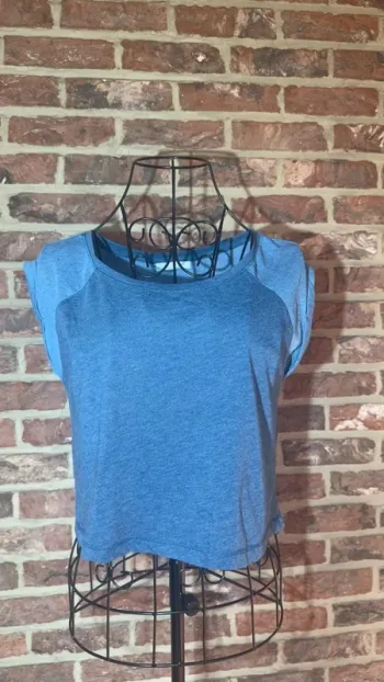 Tshirt bleu Bershka Taille S / 36