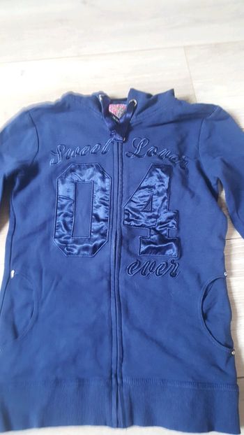pull sweet capuche 12 ans