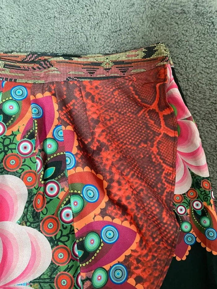 Jupe Desigual T38 Motifs colorésAuthentique Parfait état 🌸 - photo numéro 2