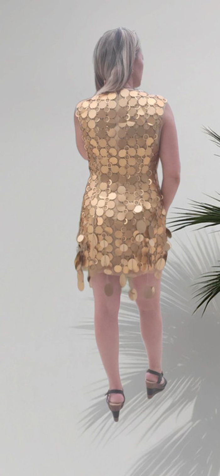 Robe courte ornements - photo numéro 2