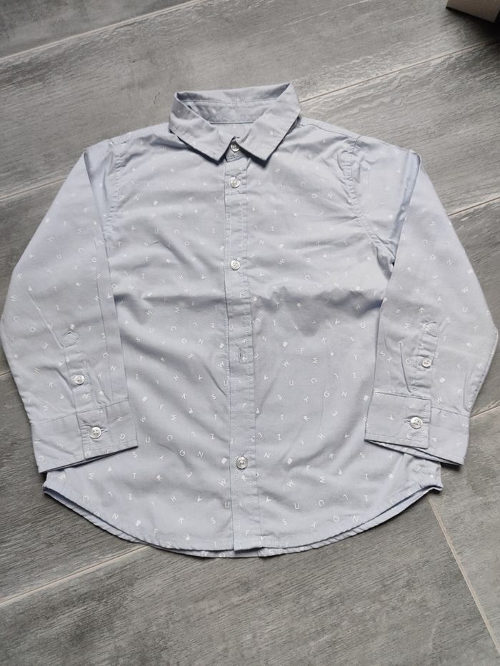 Lot vêtements en 4 ans - photo numéro 4