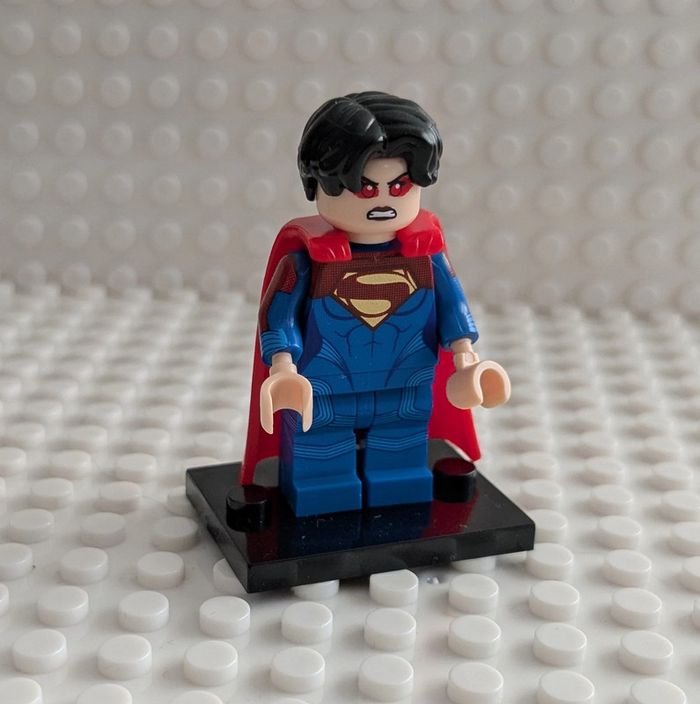 Figurine DC Comics : Superman Maléfique , style lego