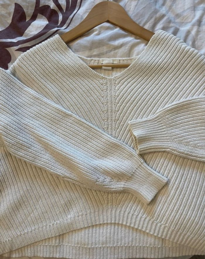 Pull blanc en maille col en V - photo numéro 3