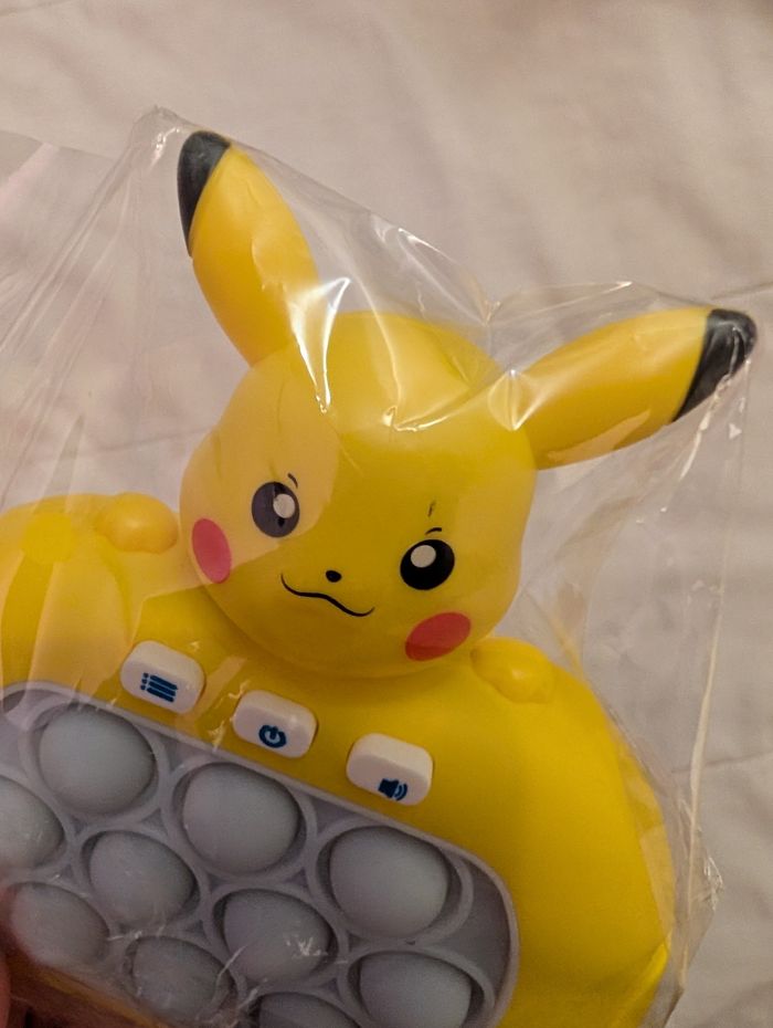 Pop it pikachu neuf - photo numéro 5