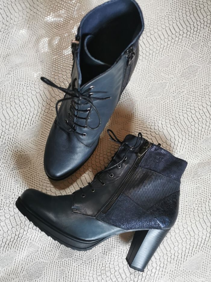 Boots à talons bleu marine Dorking T40