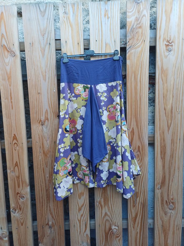 Jolie jupe façon sarouel violet imprimé fleuri taille 36 - photo numéro 2