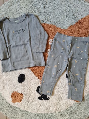 Pyjama 2 pièces- 12 mois