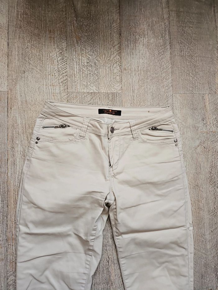 Pantalon beige cache cache - photo numéro 2