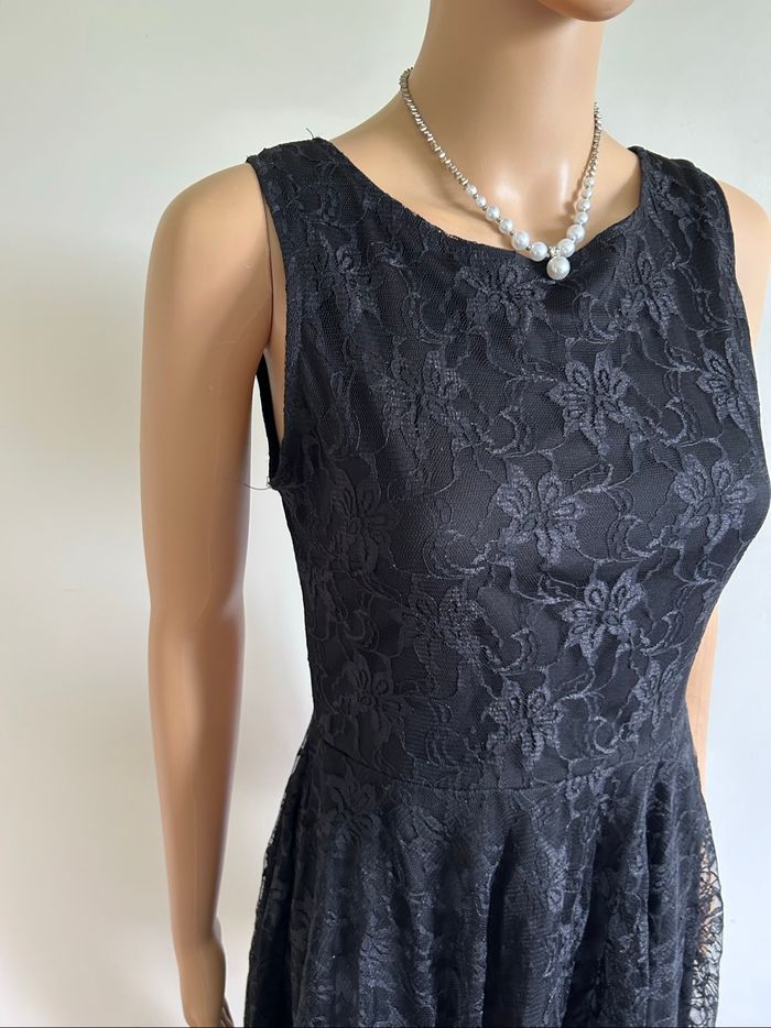 Robe noire en dentelle sans manches Choklate taille S TBE - photo numéro 4