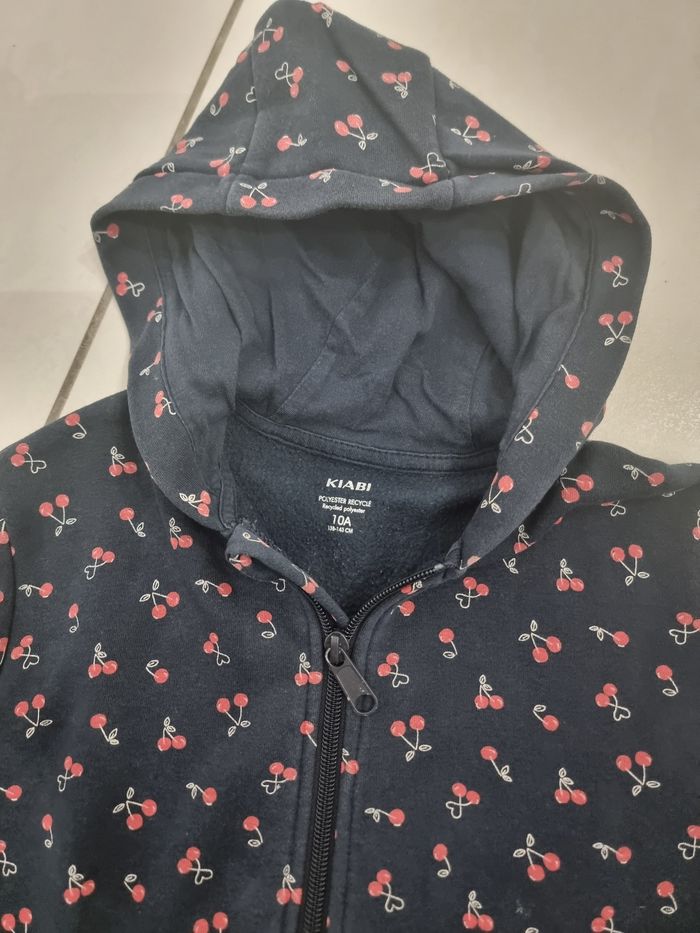 Gilet a capuche - photo numéro 2