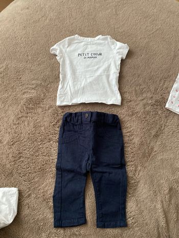 🌸ensemble jean + haut kiabi 6 mois