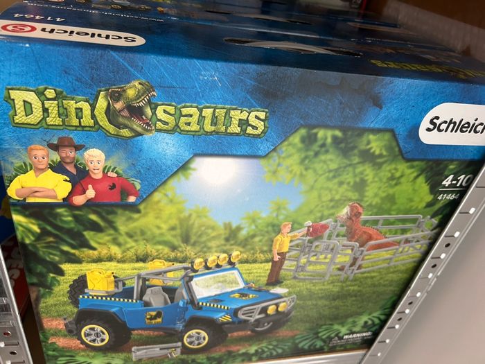 Schleich Voiture tout-terrain avec avant-poste Dino