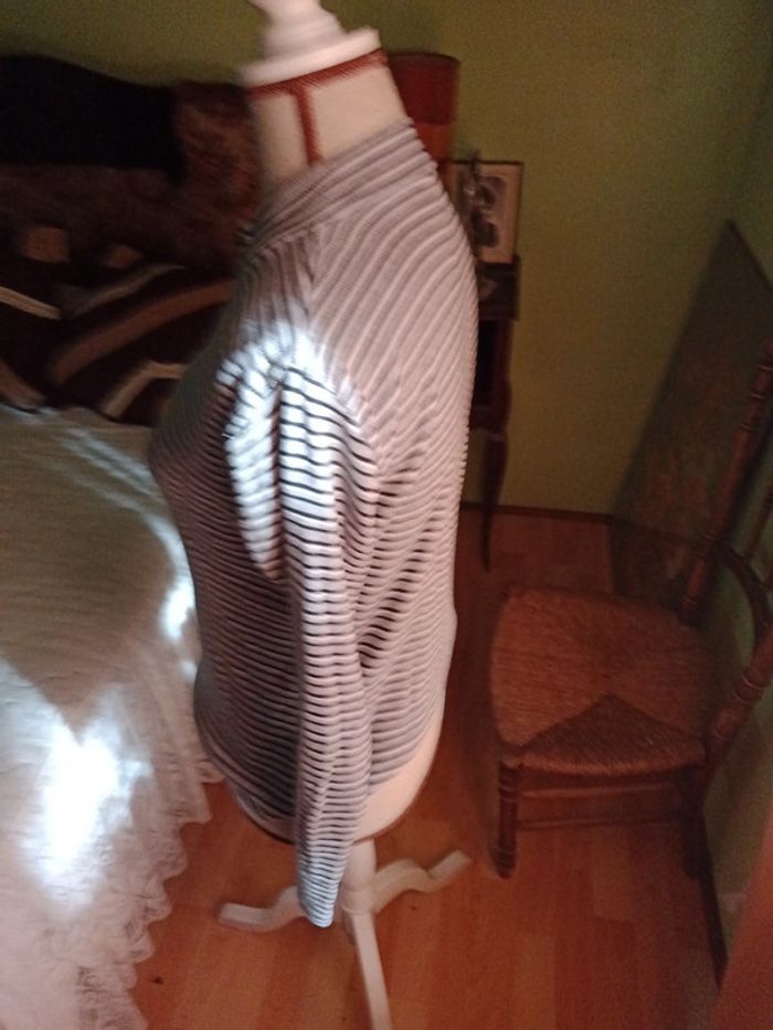 Haut manches longues 14 ans - photo numéro 4