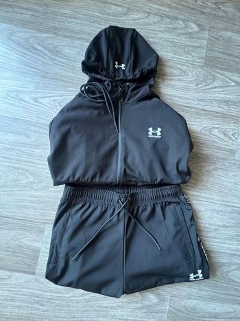 Under armour ensemble taille S negociable