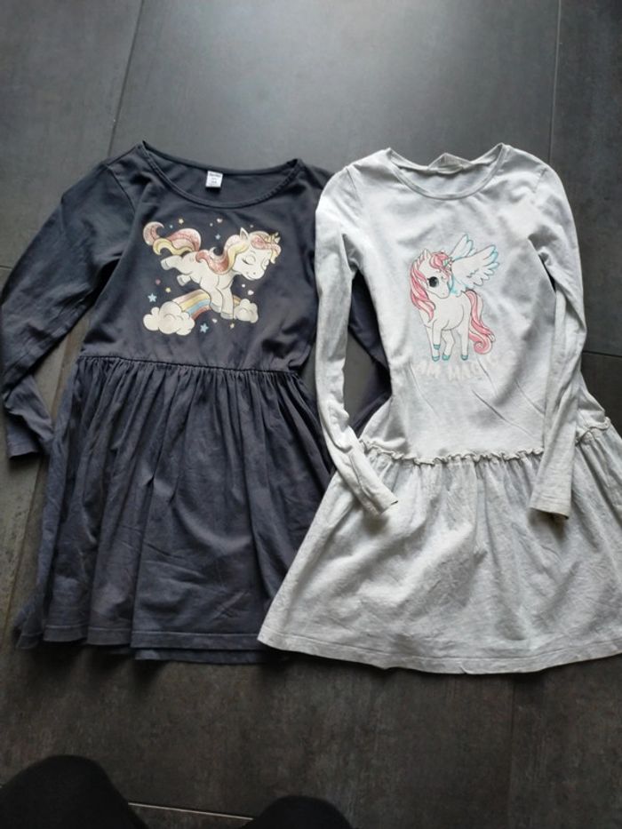 Lot robes licorne 7/8 ans