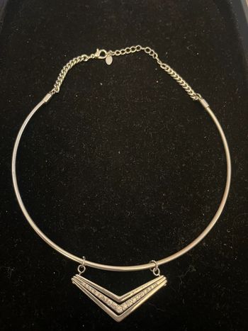 collier rigide