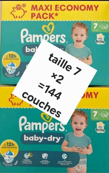 2 cartons de couches taille 7