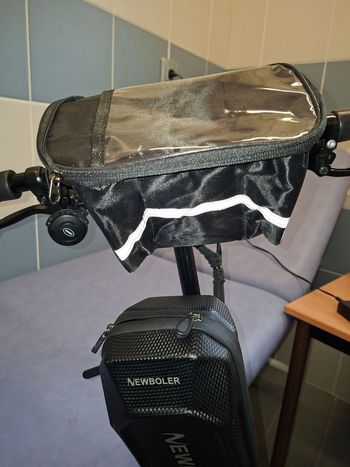 Sacoche de guidon pour vélo, trottinette - Noire - Neuve avec étiquette