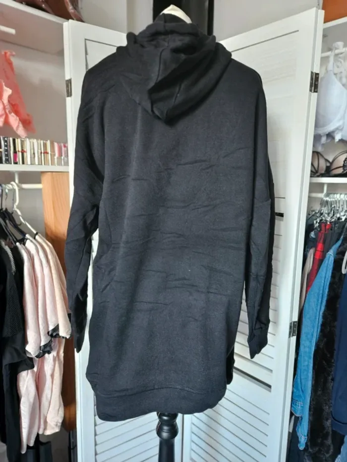 Sweat long à capuche T.M/L - photo numéro 4