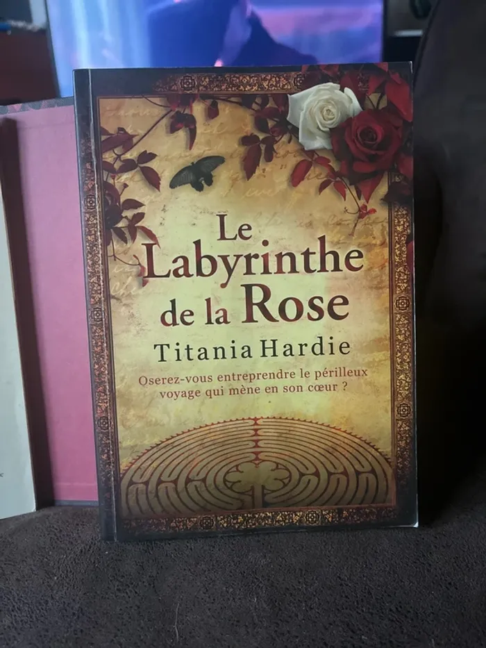 Le labyrinthe de la rose Titania Hardie - photo numéro 2