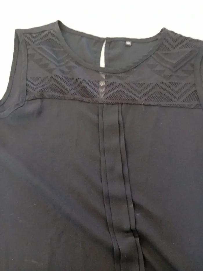 Débardeur fin en taille M existe aussi en blanc - photo numéro 3