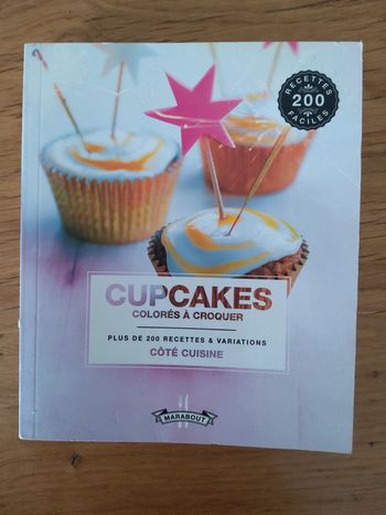 Livre de cuisine Cupcakes colorés à croquer