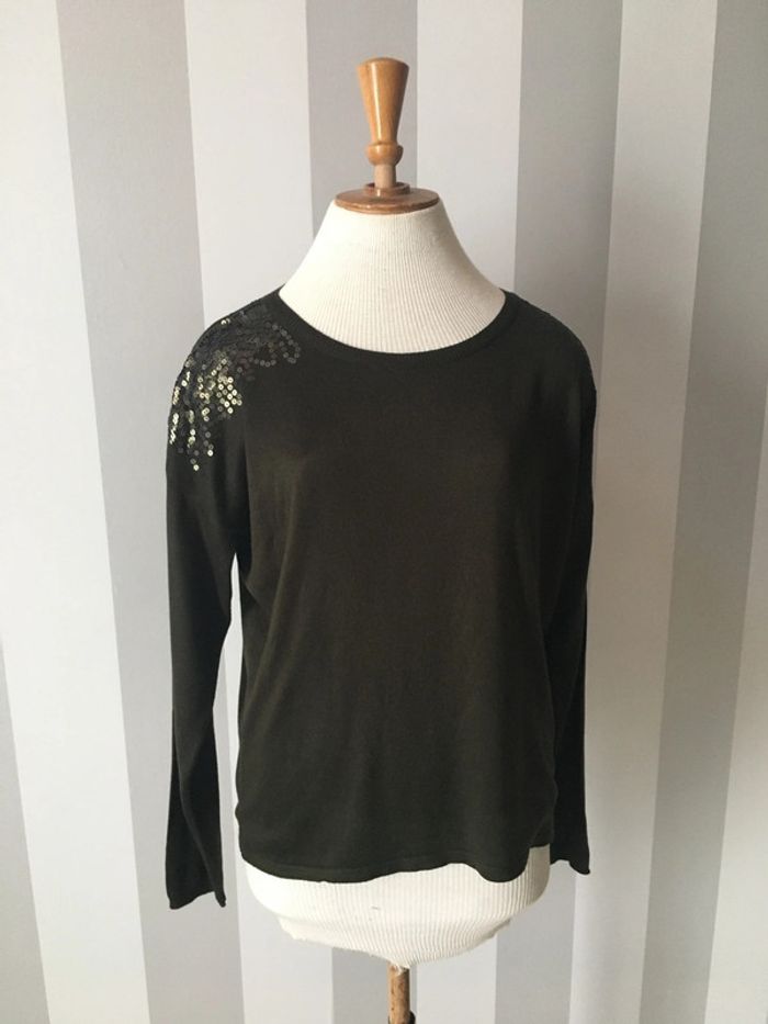 Pull vert à sequins taille 40