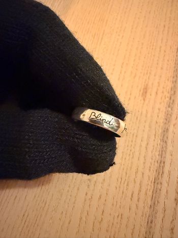 Gucci bague en argent « blind for love »