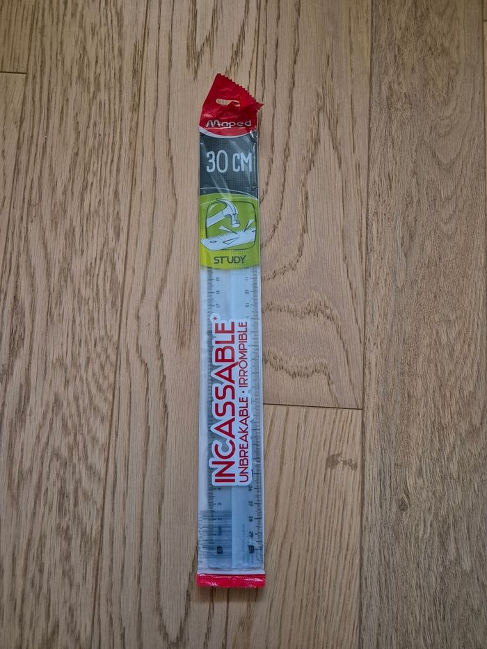 Règle graduée 30 cm Maped, neuve 💼