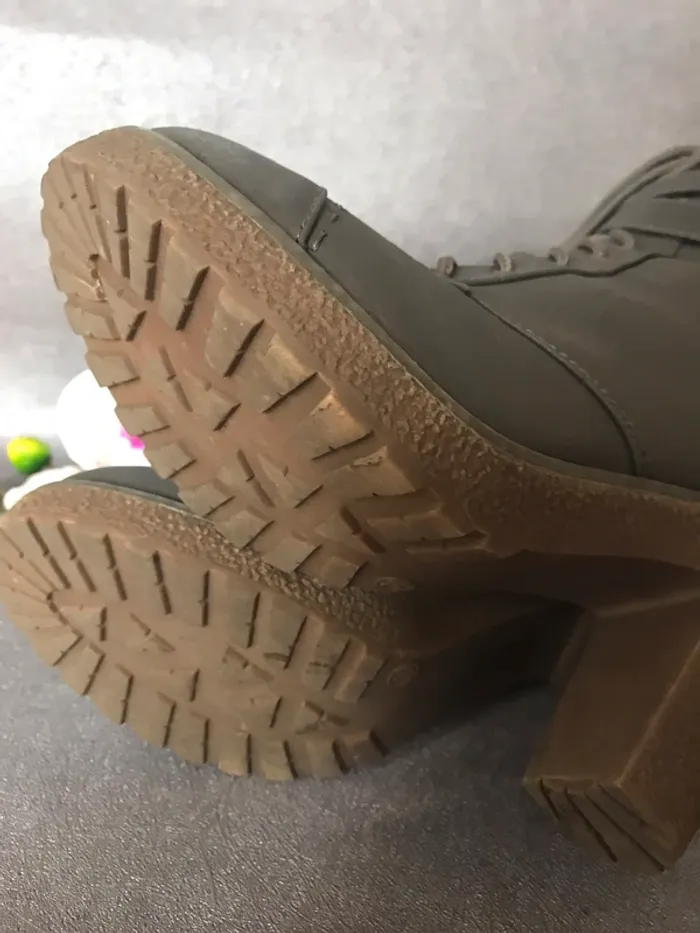 Bottines plateforme compensées grises à lacets - photo numéro 3