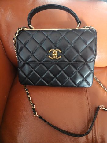 Sac noir jamais porté (ancien cadeau)