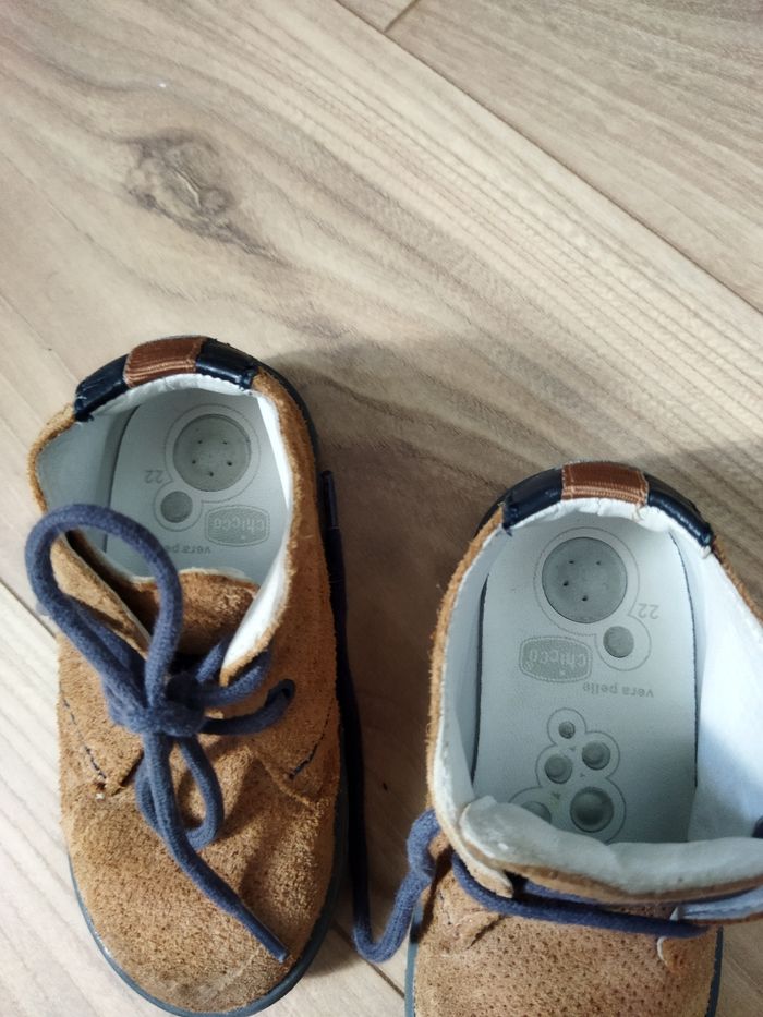 Chaussures Chicco pointure 22 - photo numéro 2