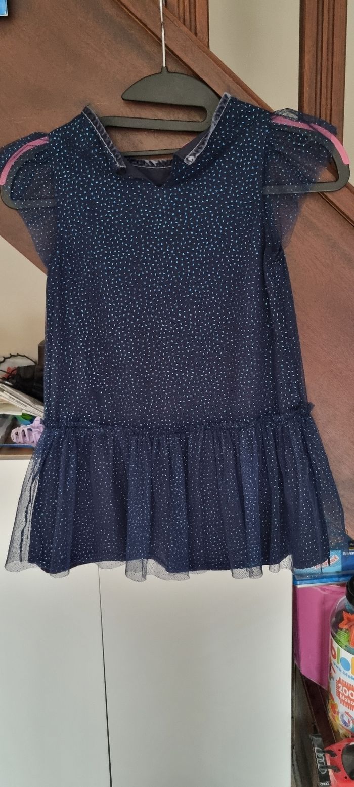 Robe paillettes bleu marine et gilet - photo numéro 4