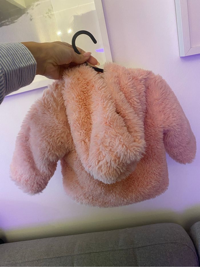 Manteau fausse fourrure rose - photo numéro 2