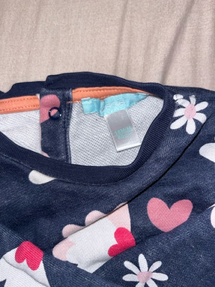 Très belle ensemble pull legging à fleure bébé fille - photo numéro 2