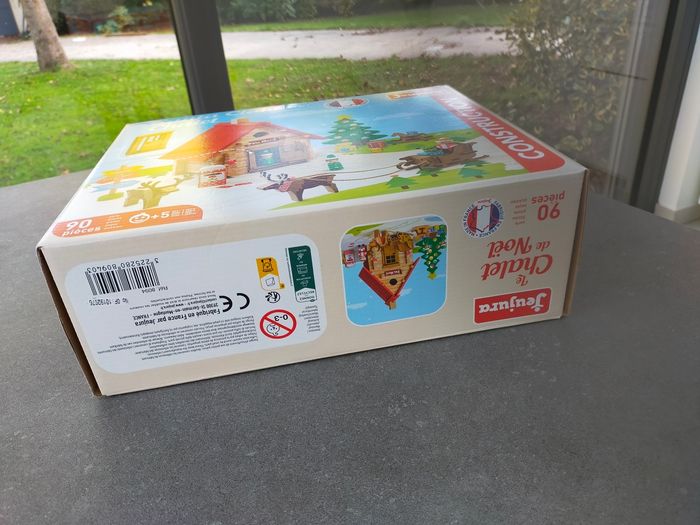 Jeujura châlet de Noël neuf. - photo numéro 6