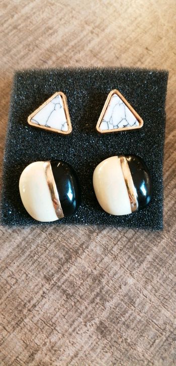 Boucle d'oreille vontage dans coffret cadeau