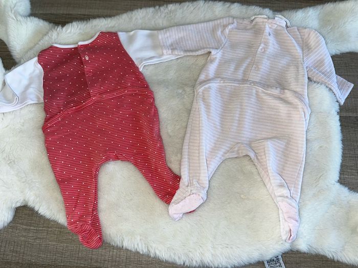Lot de pyjamas - photo numéro 2