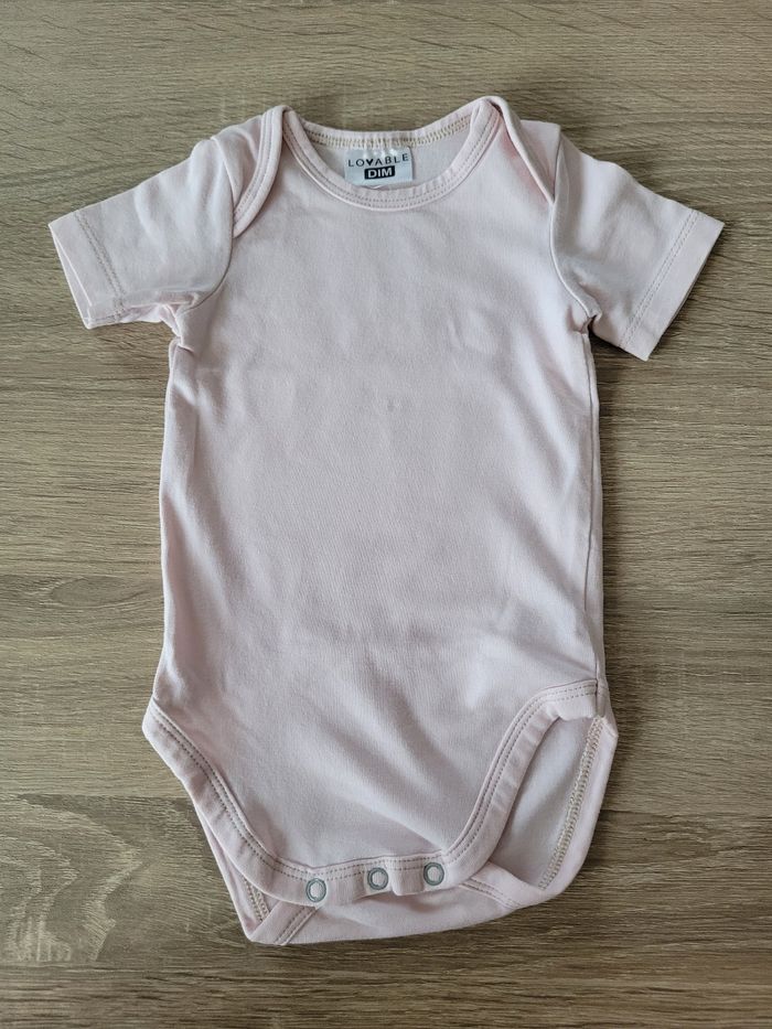 Lot de 5 bodys fille en 1 mois - photo numéro 2