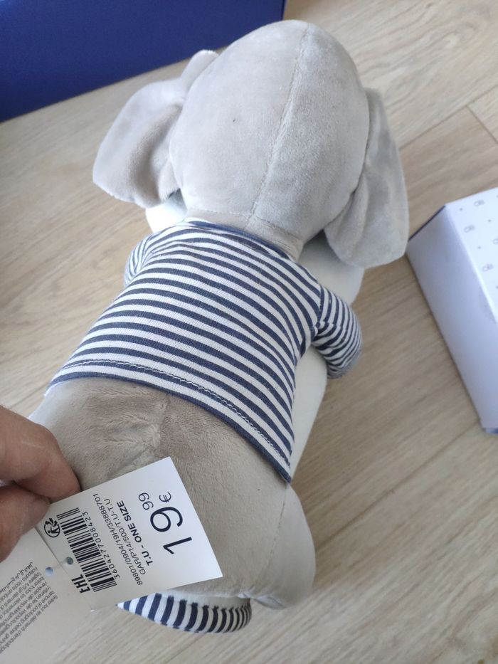 Lot doudou naissance + petite couverture dans son doudou éléphant NEUFS - photo numéro 4