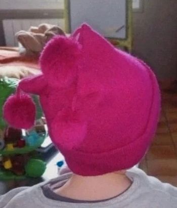 Bonnet à ponpons 1-2ans