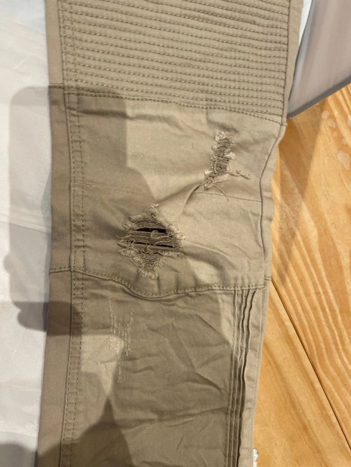 Pantalon à trous - photo numéro 4