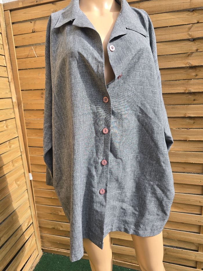 Chemise tunique grande taille oversize 🍒vintage 80 fabriqué en France🍒taille 50/52 - photo numéro 2