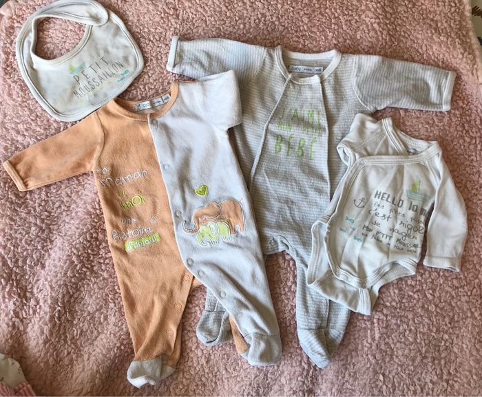 Lot pyjama body bavoir