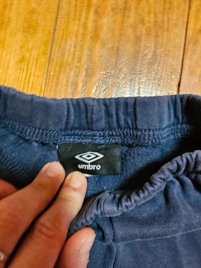Bas de survêtement 18mois umbro - photo numéro 2