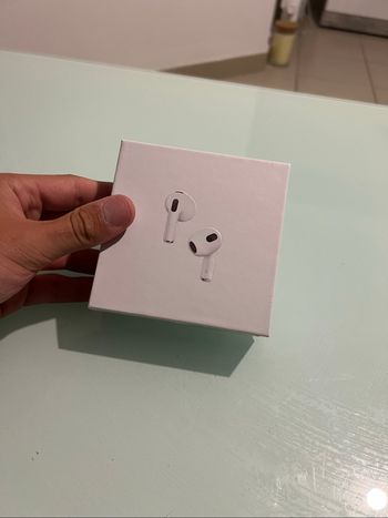 AirPods 3