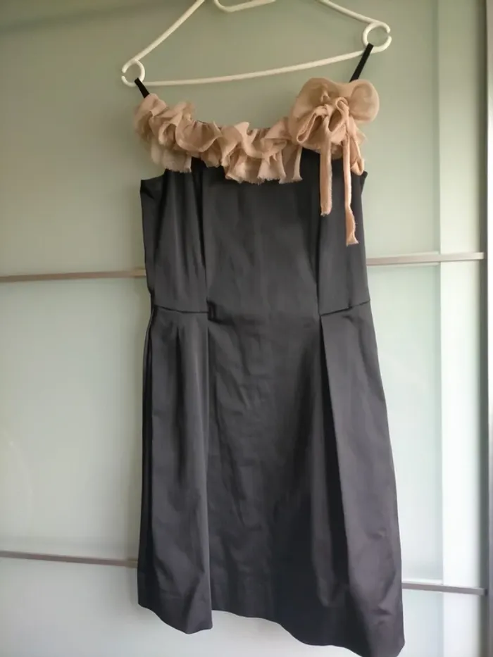 Petite robe noire - photo numéro 3