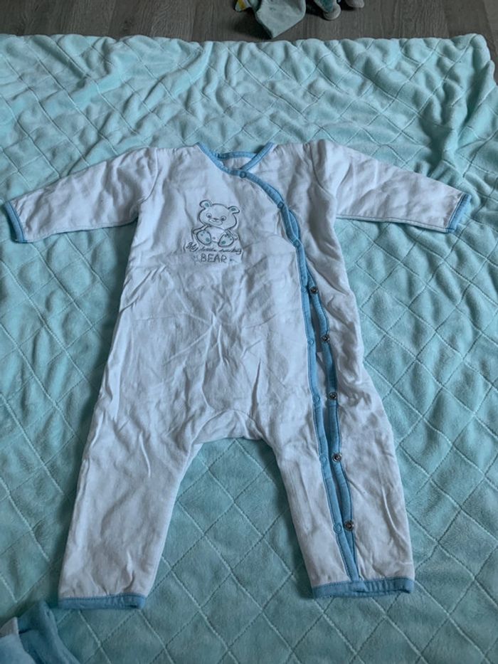 2 pyjamas - photo numéro 3