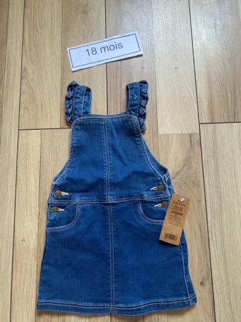 Salopette, robe, Jean neuve